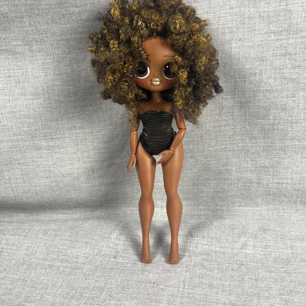 LOL Surprise! OMG Royal Bee Girls Fashion Doll Series 1 Articulated